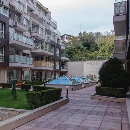 Appartement дипломатик хил